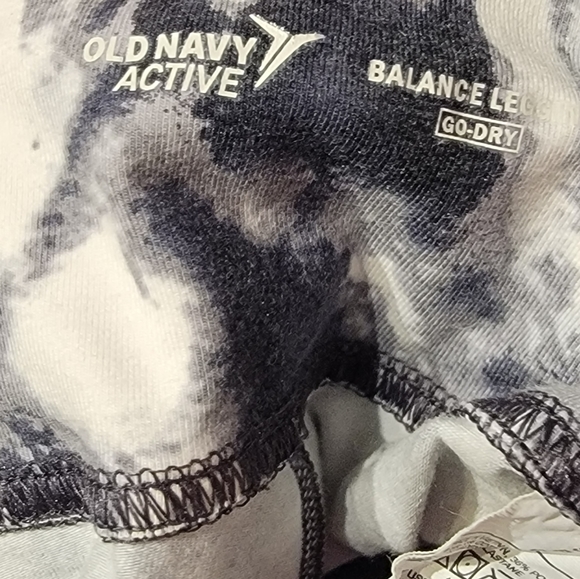 Old navy active balance leggings( go-dry) size small - Picture 7 of 8